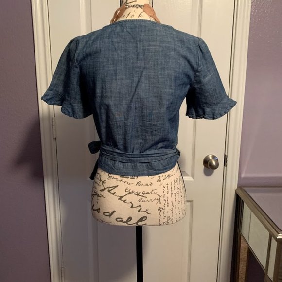 Francesca's Collection Chambray Wrap Crop Top - Picture 10 of 12